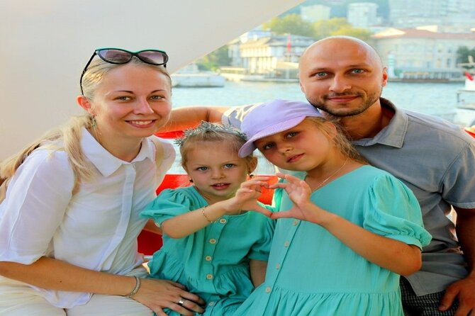 2 Hours Bosphorus Cruise Boat Tour in Istanbul - What the two-hour boat is really like