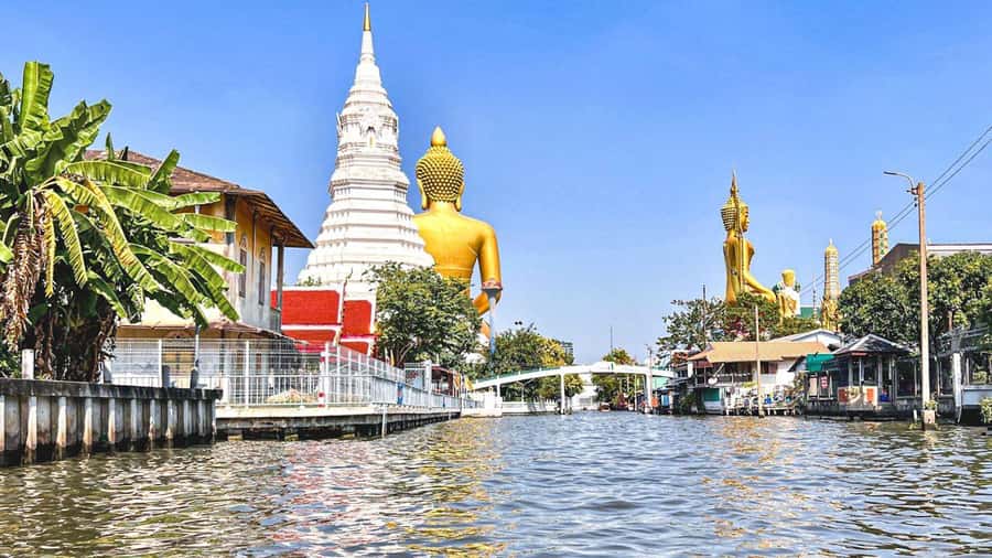 2 Hrs Private Bangkok Canal Boat Tour: Traditional Flat Boat - Why Thonburi’s canals show a different Bangkok