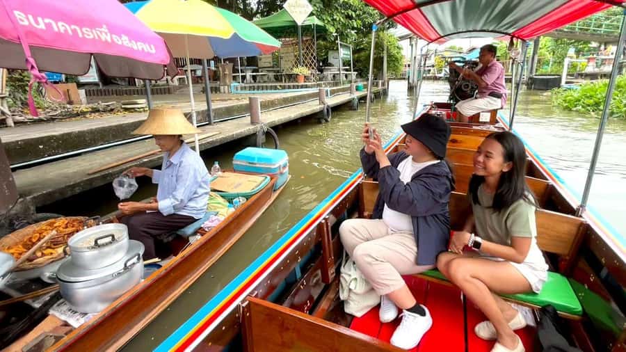 2 Hrs Private Bangkok Canals Tour by Long-Tail Boat - Guided - Choosing Bang Luang Canal Community and Artist House
