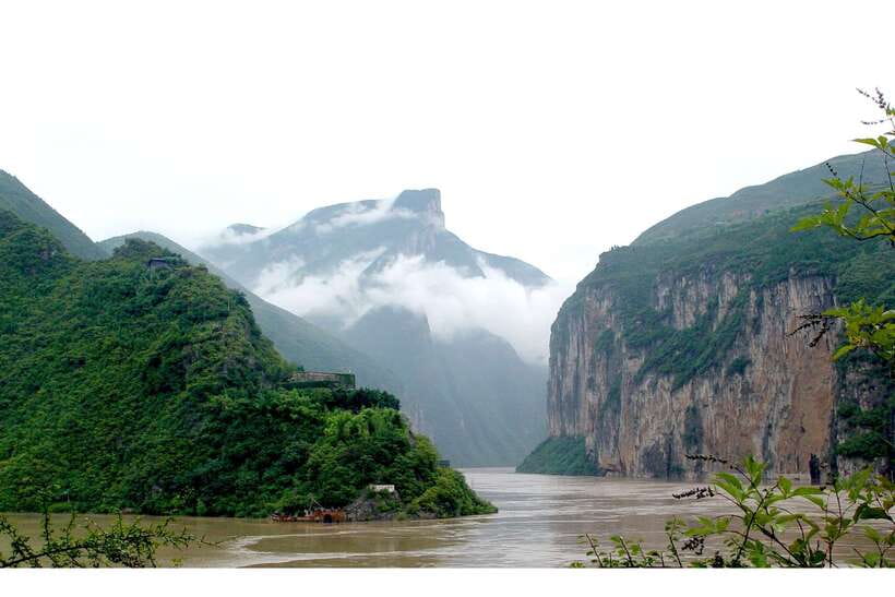 4D3N Yangtze River Victoria Cruise: Chongqing to Yichang - Day 1: Boarding in Chongqing after dark