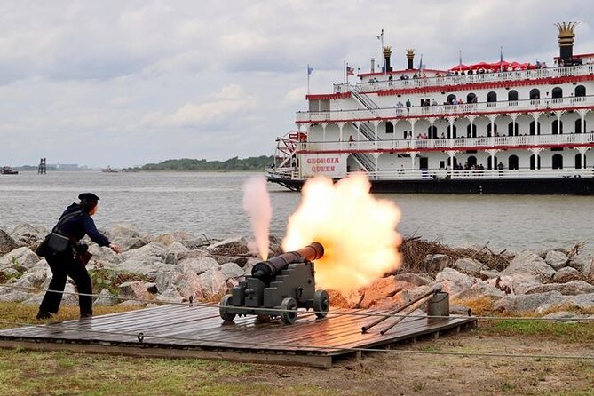 90-Minute Savannah Riverboat Sightseeing Cruise - How crowded conditions can change the experience