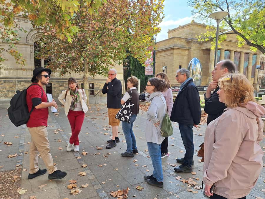 Adelaide: Walking Tour and Popeye River Cruise - A smart first look at central Adelaide