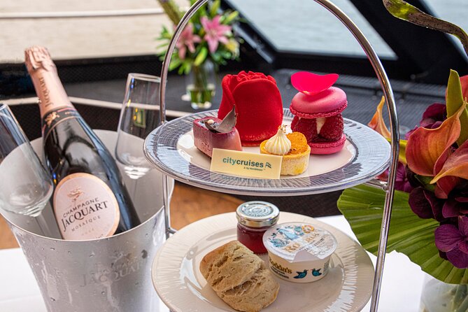 Afternoon Tea River Cruise on the Thames - Commentary, music, and the onboard mood