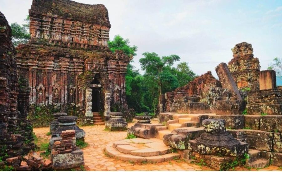 Amazing My Son Sunset & River Cruise Tour From Hoi An/DaNang - Who should book this afternoon outing?