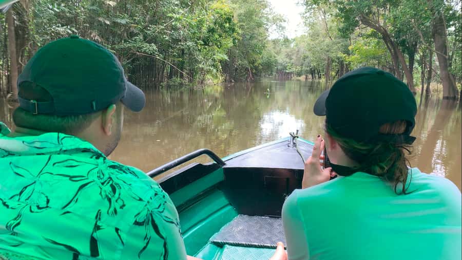 Amazonas: Boat Ride with a Local Amazonian - A short boat trip with several different sides of the Amazon