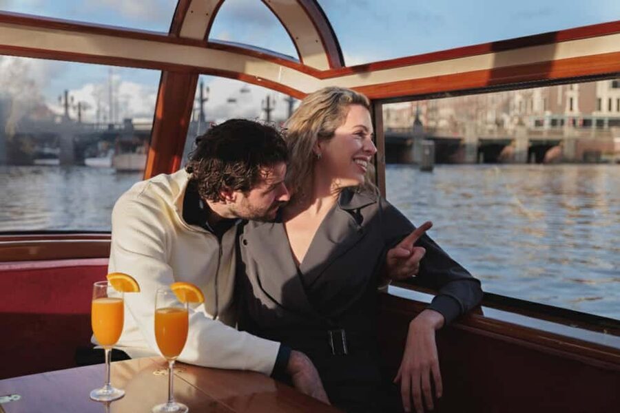 Amsterdam: 1.5-Hour High-End Morning Breakfast Canal Cruise - Why Amsterdam looks best before breakfast crowds