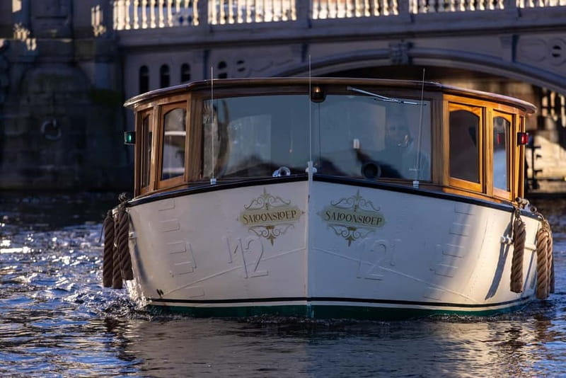 Amsterdam: 2-Hour Luxury Canal Cruise with Snacks & Drinks - Skinny Bridge, Hortus, and the eastern waterways