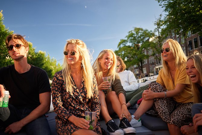 Amsterdam All-Inclusive 90-Minutes Heated Cruise by Captain Jack - The canal ring and the Jordaan