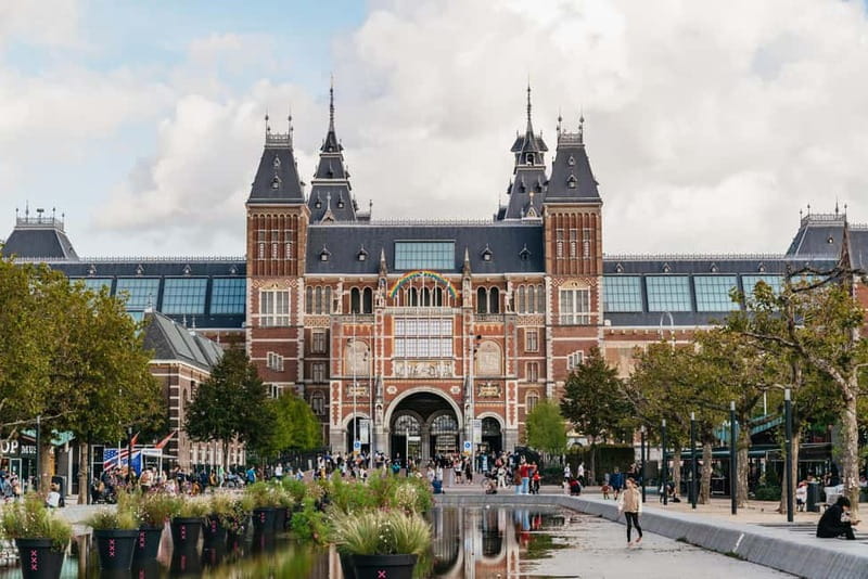Amsterdam Bike Tour in Small Group + Optional Canal Cruise - Key points at a glance