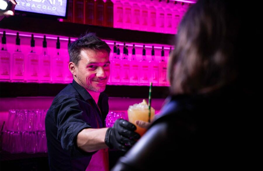 Amsterdam: Canal Cruise and Entrance to Xtracold Icebar - Practical tips for getting more from the ticket
