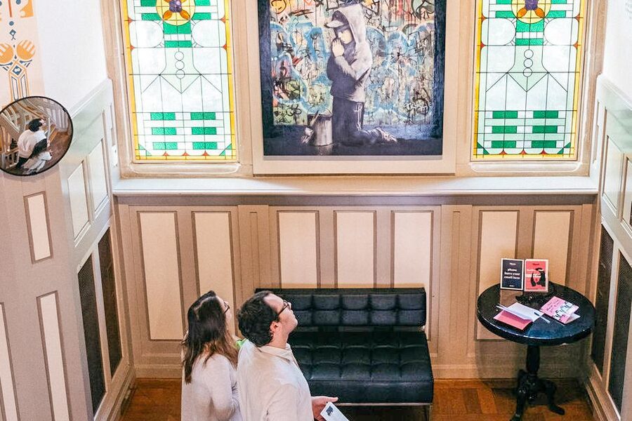 Amsterdam: Canal Cruise and Moco Museum Combined Ticket - Photo opportunities, comfort, and boarding