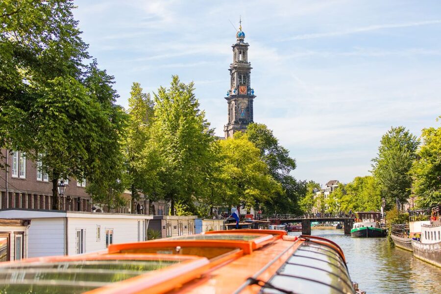 Amsterdam: City Centre Canal Cruise including Audioguide - Key points to know