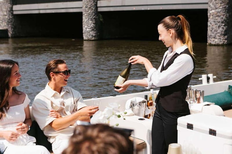 Amsterdam Evening (Sunset) Canal Cruise w/ optional drinks - Why an evening cruise suits Amsterdam