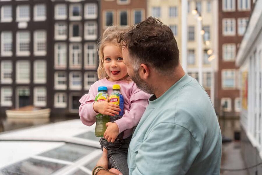 Amsterdam: Heated Canal Cruise Including Audioguide - Key points at a glance