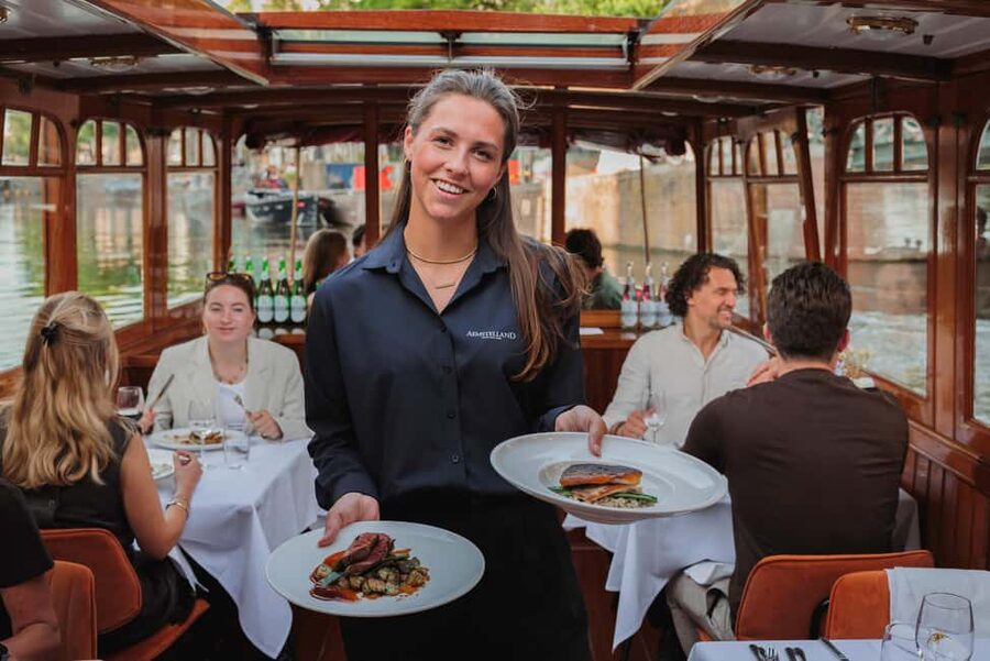 Amsterdam: High-End 3-Course Dinner Canal Cruise - Key points to know before booking