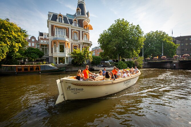 Amsterdam Luxury Canal Cruise + Unlimited Drinks & Bites option - Why an electric canal cruise is a smart start