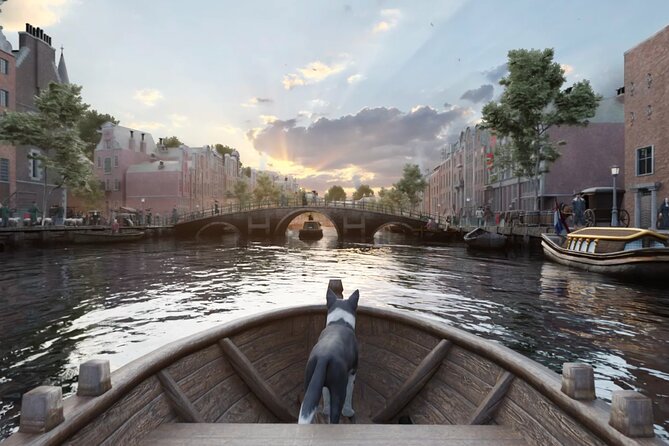 Amsterdam: Luxury Canal Cruise with Historic VR Experience - Who will enjoy this tour most