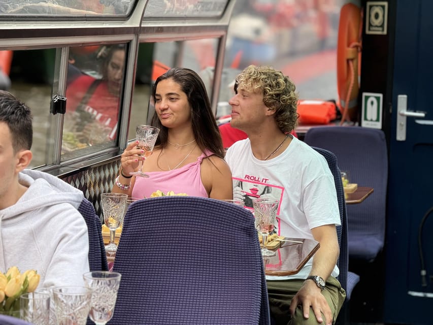 Amsterdam: Luxury Cheese & Wine Canal Cruise - The open-boat question and Amsterdam weather