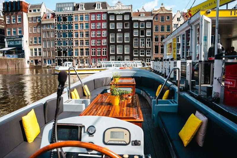 Amsterdam: Open Boat Canal Cruise (with Free Spritz Option) - Should you book this open-boat cruise?