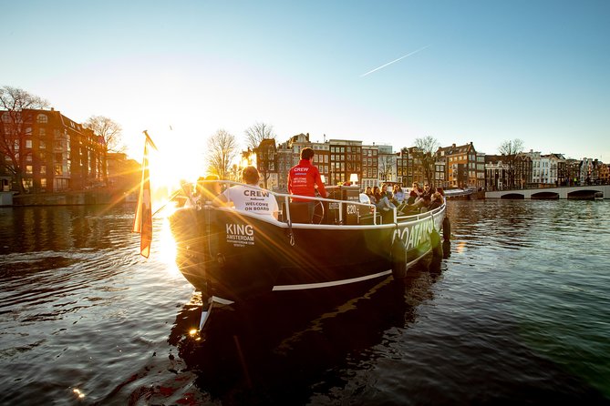 Amsterdam Open Boat Cruise with Live Guide and Two Drinks - Why this short cruise works so well in Amsterdam