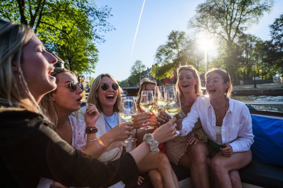 Amsterdam: Private Canal Booze Cruise with Unlimited Drinks - Prinsengracht and Amsterdam’s classic canal houses