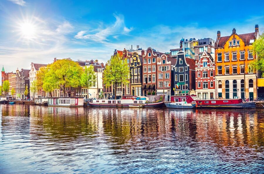 Amsterdam: Private Prosecco Canal Cruise Tour - Who will enjoy this cruise most?