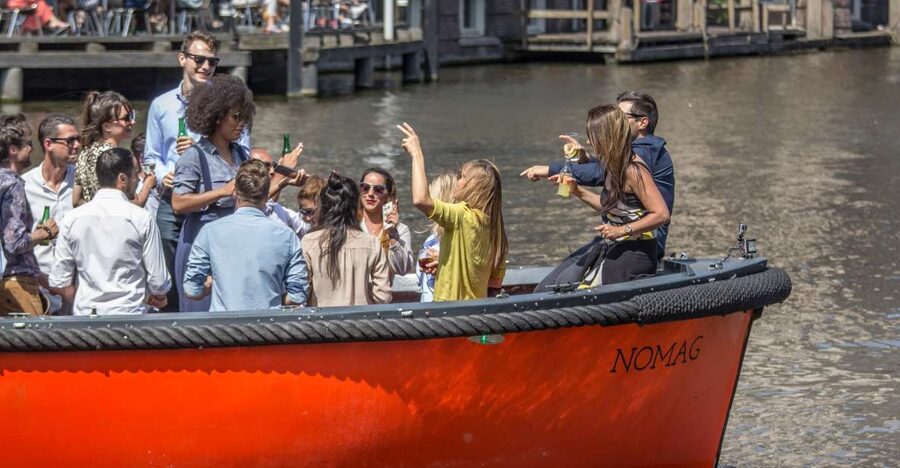 Amsterdam: Private Prosecco Canal Cruise Tour - Starting beside the Sea Palace