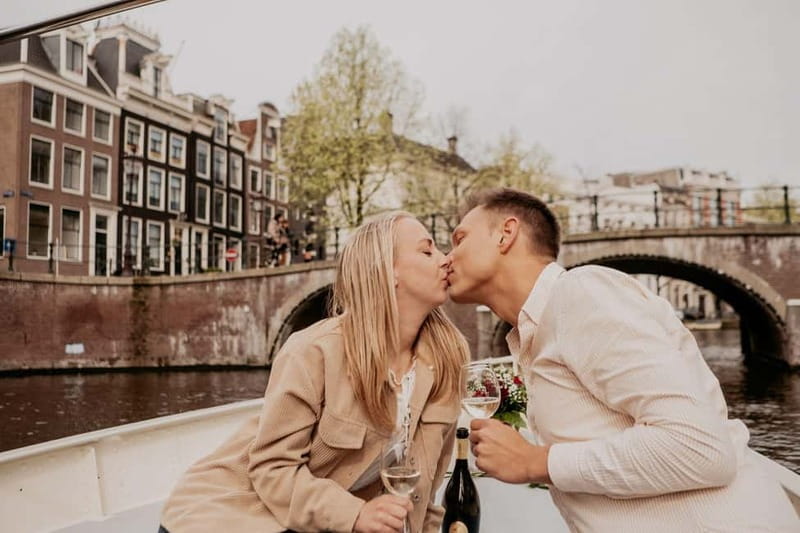 Amsterdam: Private Romantic Canal Cruise w. Prosecco/Snacks - The Skinny Bridge and the Amstel at sunset