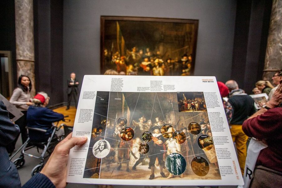 Amsterdam: Rijksmuseum Entry Ticket and Canal Cruise Combo - What you see during the one-hour cruise