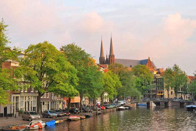 Amsterdam: Saloon Boat Cruise + Unlimited Drinks & Bite option - Key things to know before you book