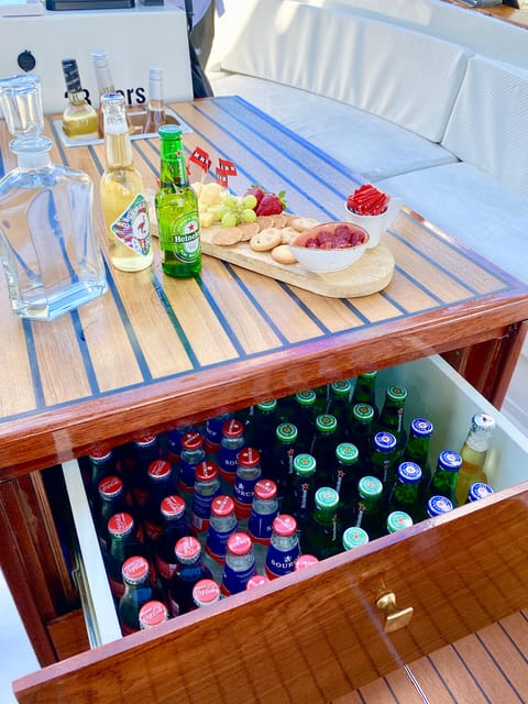Amsterdam Small Group Canal Cruise inc Snacks/Drinks Winter - What the two-hour route feels like