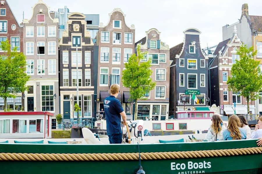 Amsterdam: The Newest Canal Cruise with Drink Option - Drinks and the real value at $18