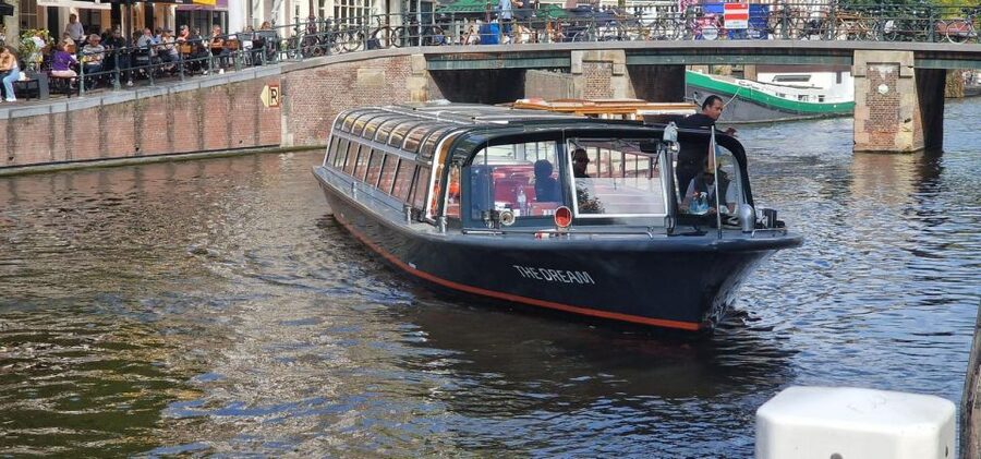 Amsterdam: Traditional Canal Cruise with Bar on Board - Amsterdam from the canal level