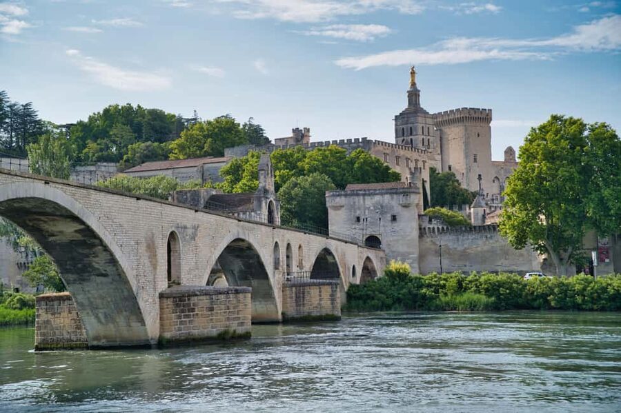 Arles: Culture & History River Cruise - Day Trip w/Meals - A slow route from Avignon to Arles