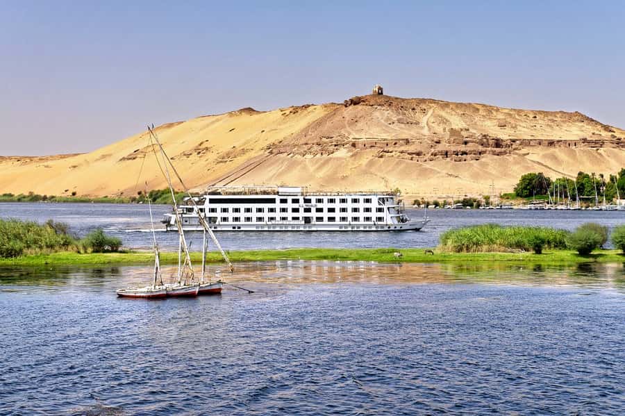 Aswan: 3 Days Nile River Cruise & Hot Air Balloon Ride - Kom Ombo gives you a different kind of temple visit