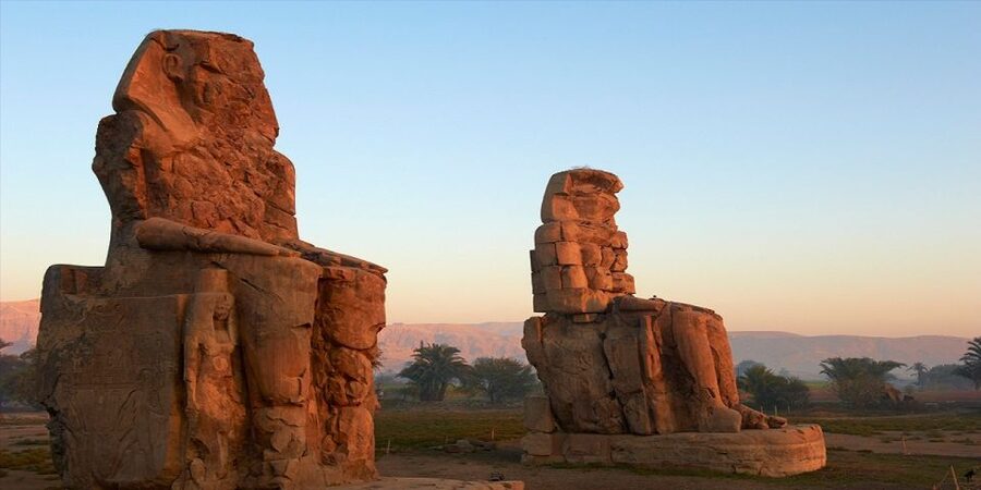 Aswan: 4-Day Egypt Private Tour with Nile Cruise, Balloon - Guides, transport, and the value of a private format