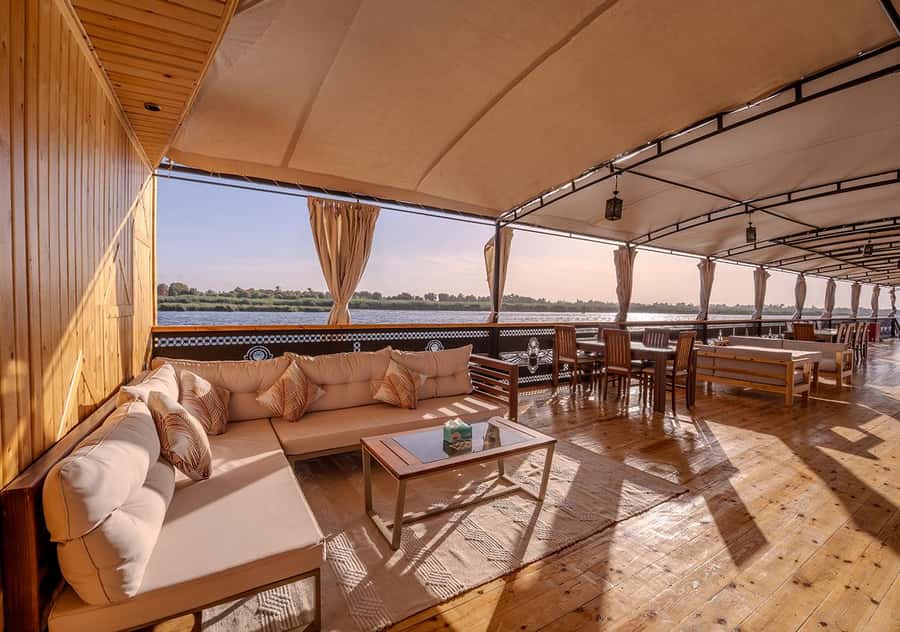 Aswan to Luxor: 4-Day Luxury Dahabiya Nile Cruise Adventure - Key points to know before booking