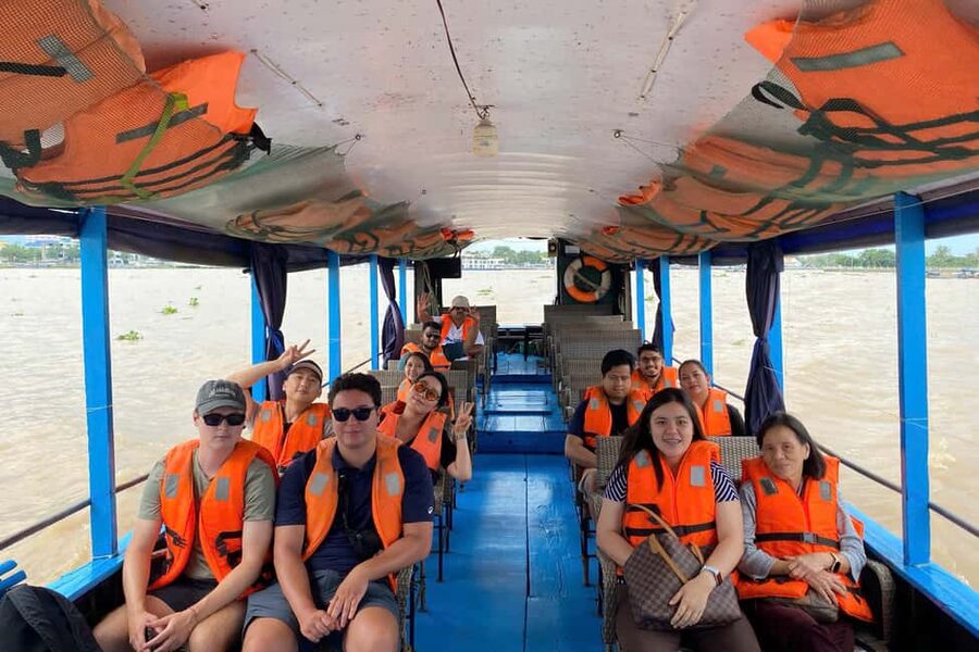 Authentic Mekong Delta: Tuk Tuk, Rowing Boat, Biking Tour - Garden, Pond, Cage: a practical farming lesson