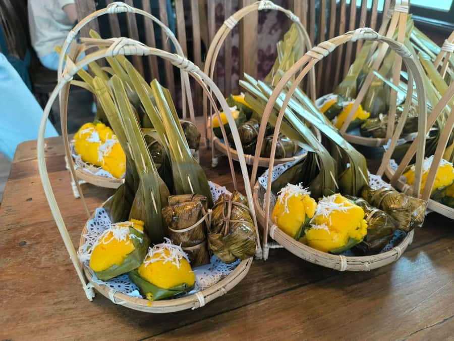 Ayutthaya Day Tour: Ancient Trade Route Temples River Cruise - Wat Chaiwatthanaram beside the river
