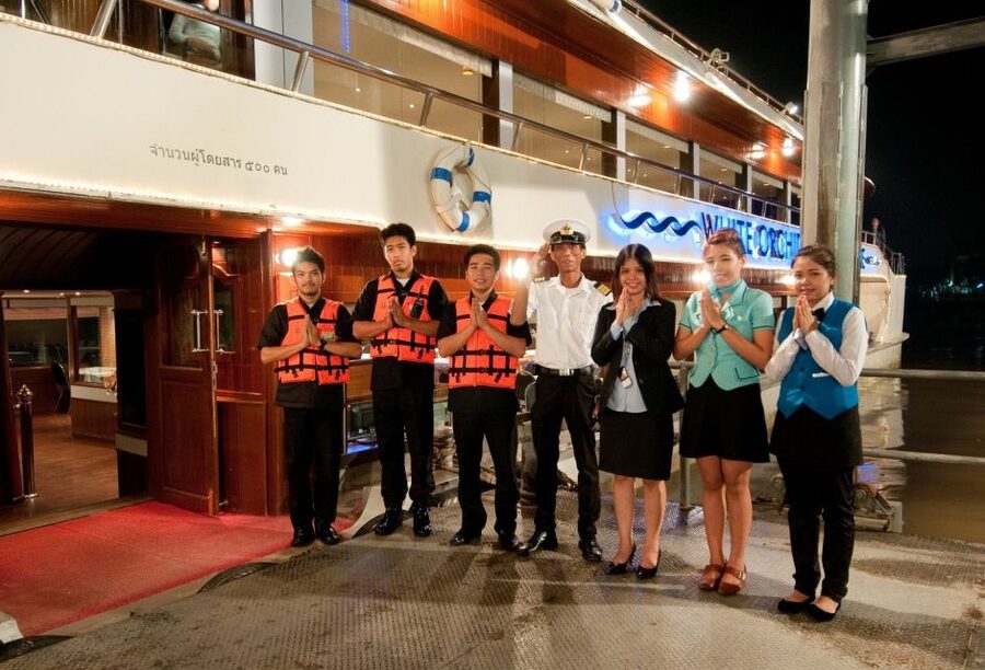 Bangkok: 2-Hour Dinner & Shows on White Orchid River Cruise - Choosing between the decks