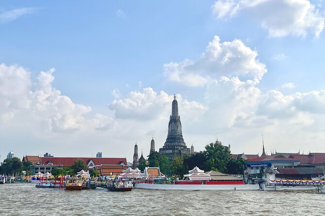 Bangkok: Boat Bliss Riverside Cruise Tour and Wat Arun Visit - Why the river route works so well in Bangkok