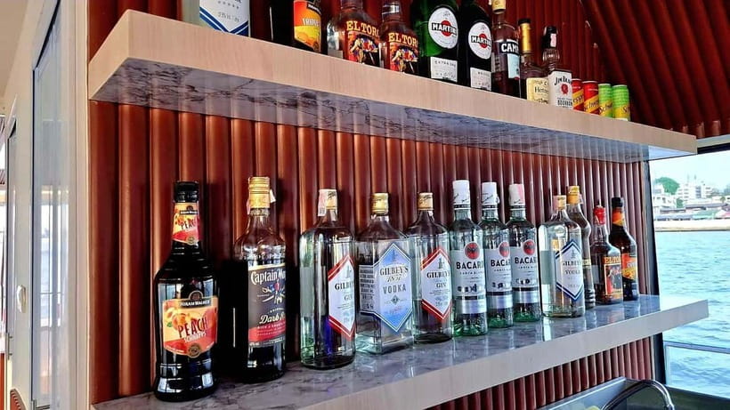 Bangkok: Chao Phraya Booze Cruise With Unlimited Drinks - Should you book the Chao Phraya Booze Cruise?