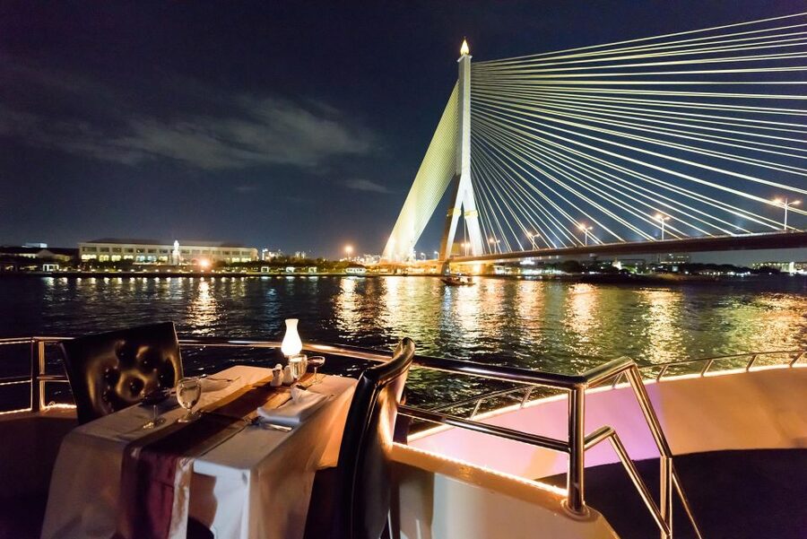 Bangkok: Chao Phraya Princess Dinner Cruise Ticket - Seating, weather, and practical comfort