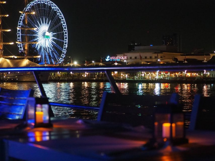 Bangkok: Chao Phraya River Buffet Dinner Cruise - The buffet: useful, filling, and best approached early