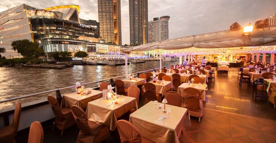 Bangkok: Grand Chao Phraya Dinner Cruise with Live Show - How much value do you get for $48?