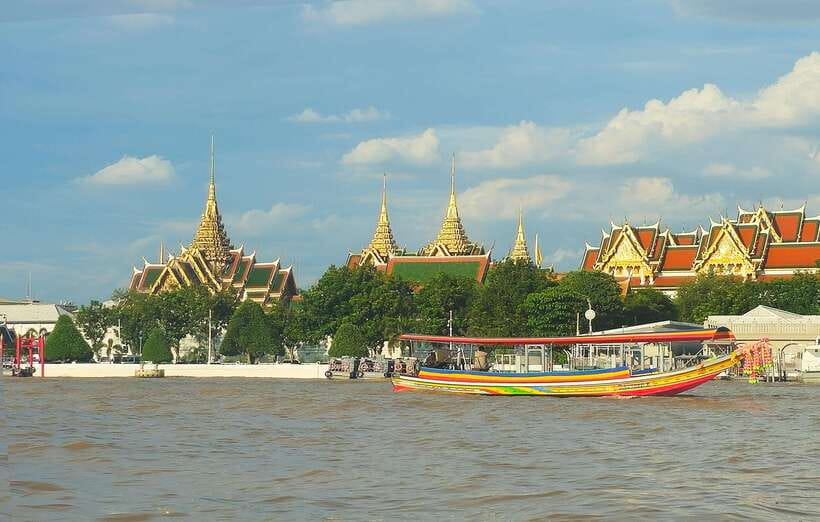 Bangkok Long Boat Canal a Big Buddha & Culture Markets Tour - Meeting at Tha Chang Pier