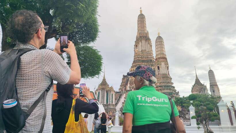 Bangkok: Longtail Boat Canal Tour to Wat Arun - Who should take this tour?