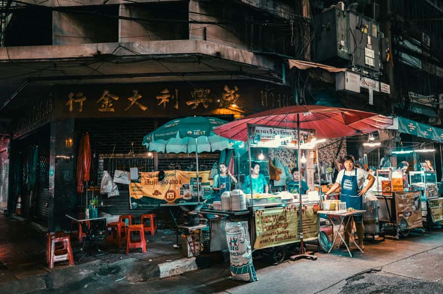 Bangkok: Private Tuk-Tuk Night Tour, River Boat & Eats - Ending on Khao San Road