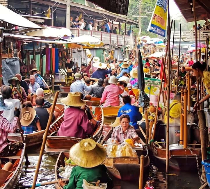 Bangkok: Railway, Floating Market & Chao Phraya Cruise Tour - A Train Runs Through Maeklong Market