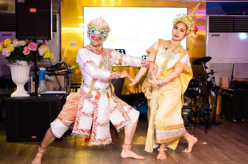 Bangkok: Smile Riverside Dinner Cruise - Key points at a glance